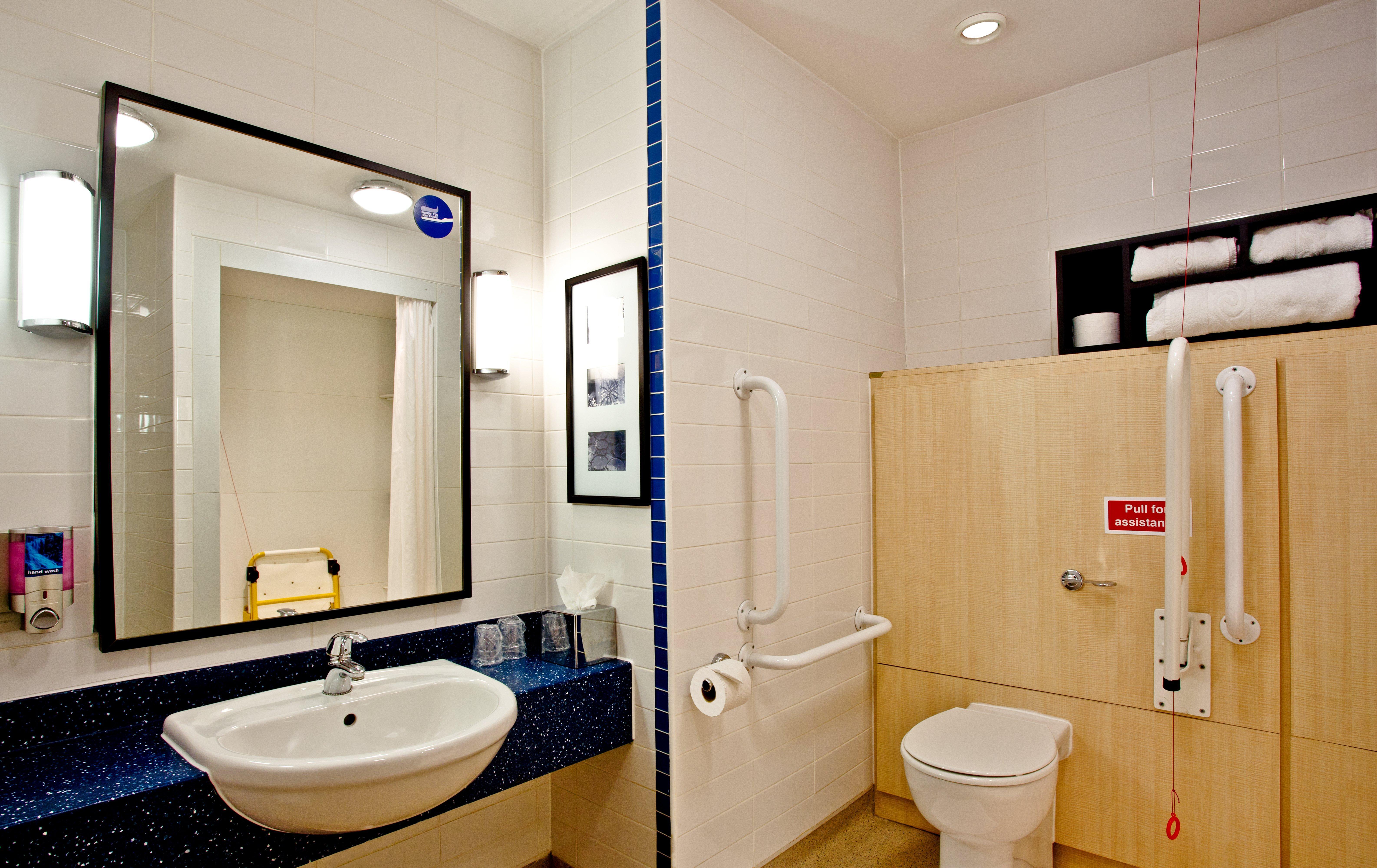 Holiday Inn Express Shrewsbury By Ihg Exterior foto