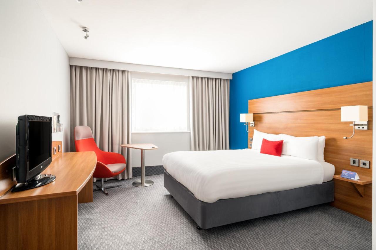 Holiday Inn Express Shrewsbury By Ihg Exterior foto