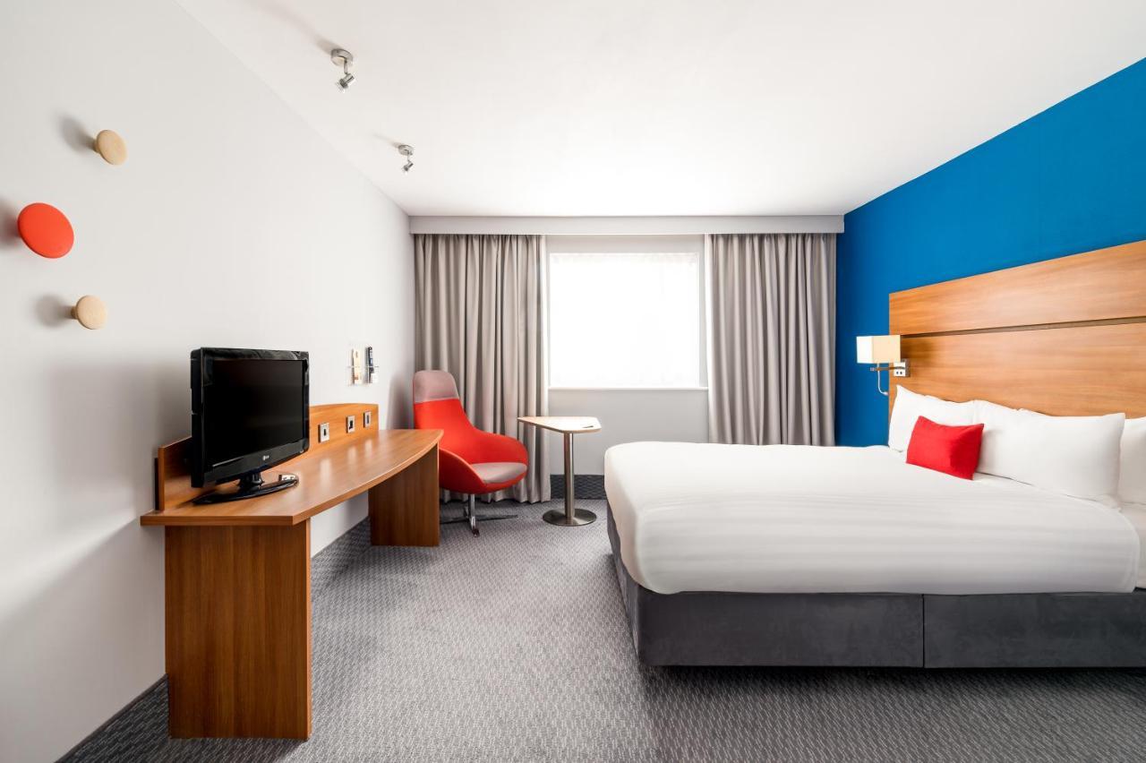 Holiday Inn Express Shrewsbury By Ihg Exterior foto