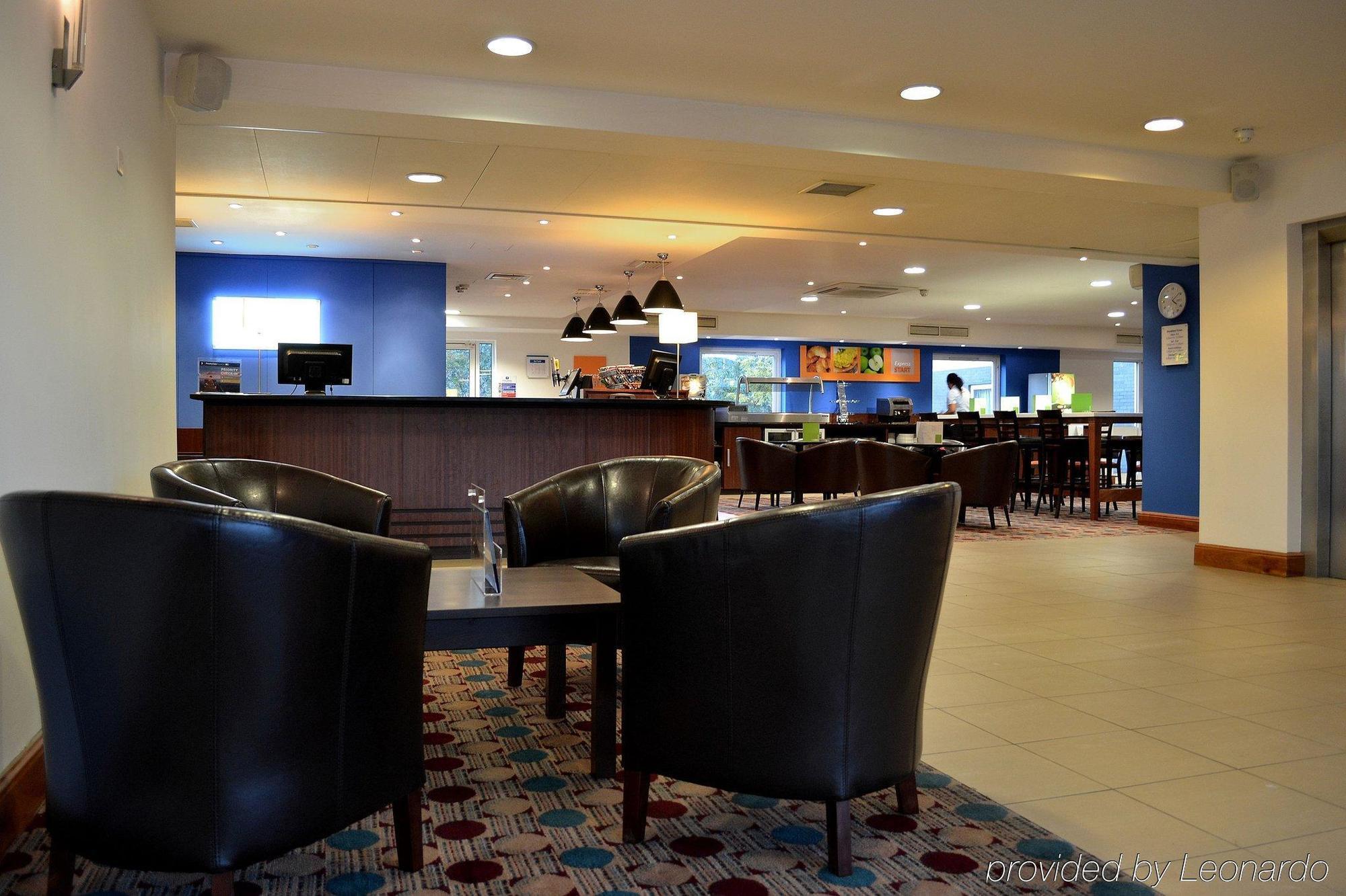 Holiday Inn Express Shrewsbury By Ihg Exterior foto